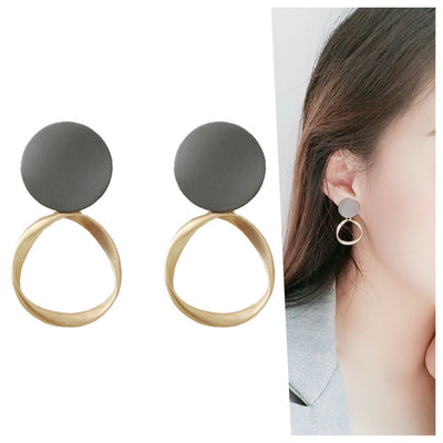 Gray Round Plate Gold Hoop Invisible Clip On Earrings