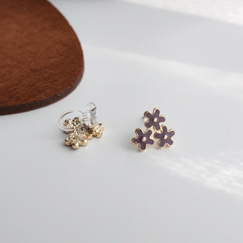 Light Purple Three Small Flowers Invisible Clip On Earrings