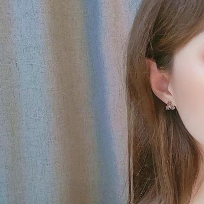 Light Purple Three Small Flowers Invisible Clip On Earrings