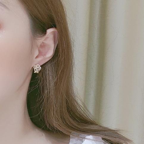 Clear Crystal Rhinestone Rose Invisible Clip On Earrings