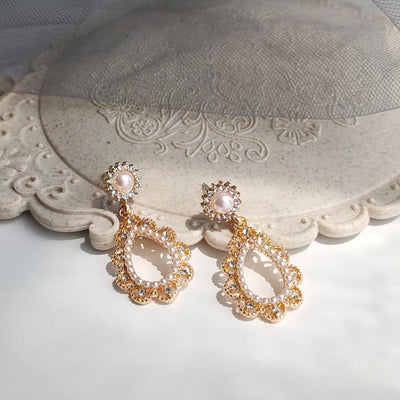 Dangle White Pearl Teardrop Invisible Clip On Earrings