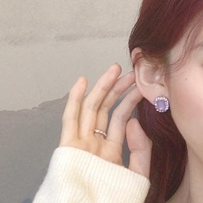 Light Purple Square Crystal Rhinestone Invisible Clip On Earrings