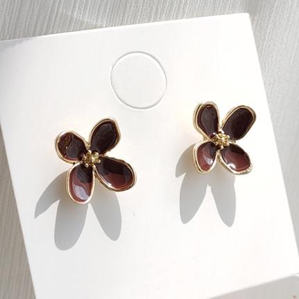 Pretty Purple Flower Invisible Clip On Earrings