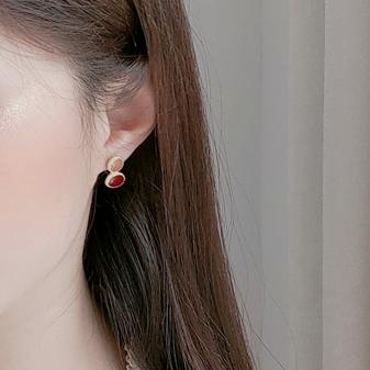 Round Brown Invisible Clip On Earrings