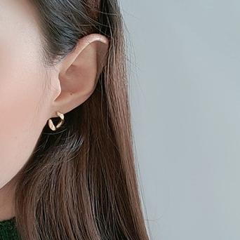 Silver Teardrop Minimal Invisible Clip On Earrings