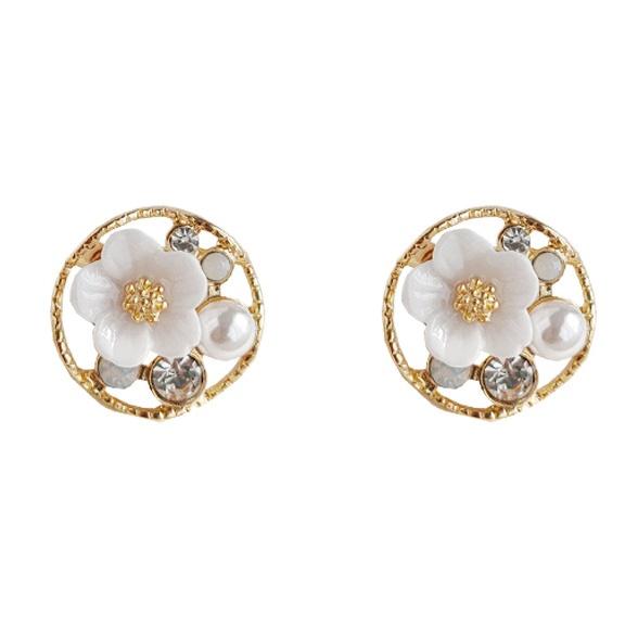 White Flower Pearl Invisible Clip On Earrings