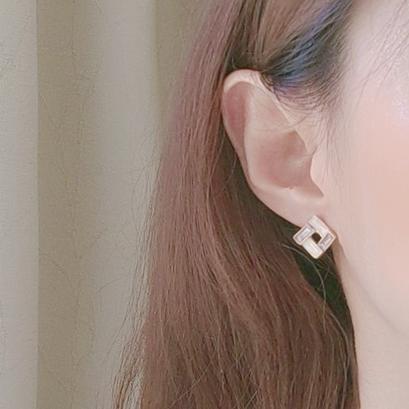 White Light Brown Crystal Mosaic Square Invisible Clip On Earrings