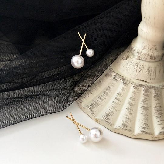 White Pearls Cherry Bar Invisible Clip On Earrings