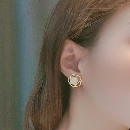 White Rose Invisible Clip On Earrings