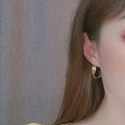Twisted Gold Hoop Invisible Clip On Earrings