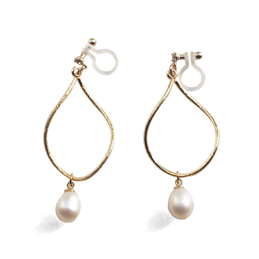 Freshwater pearl invisible clip on hoop earrings - miyabigracejewelry.com