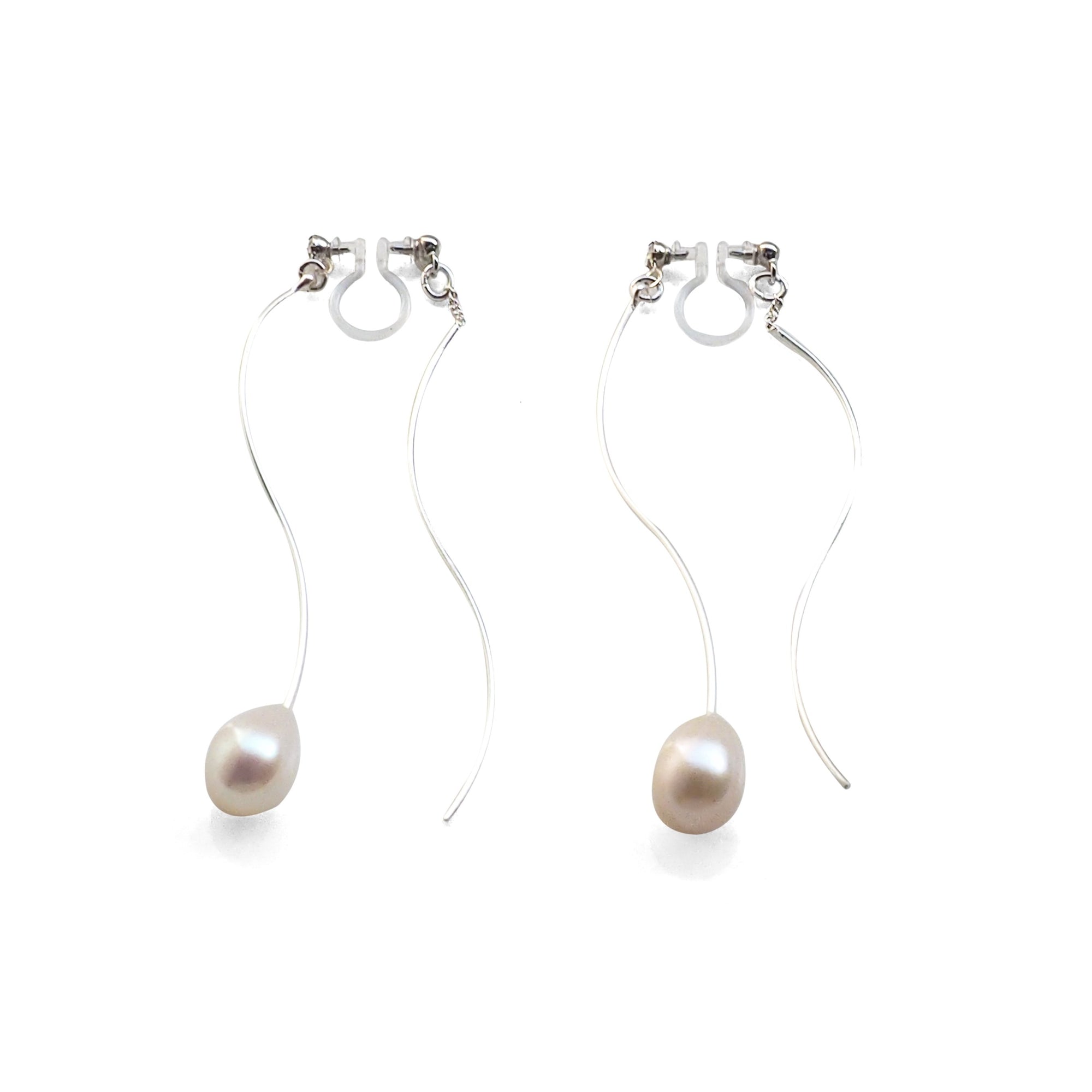 Double Sided White Freshwater Pearl with Wave Bar Invisible Clip On Earrings (Silver tone) - miyabigracejewelry.com