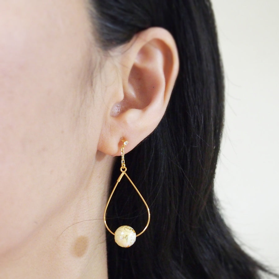 Karakusa invisible clip on earrings - miyabigracejewelry.com