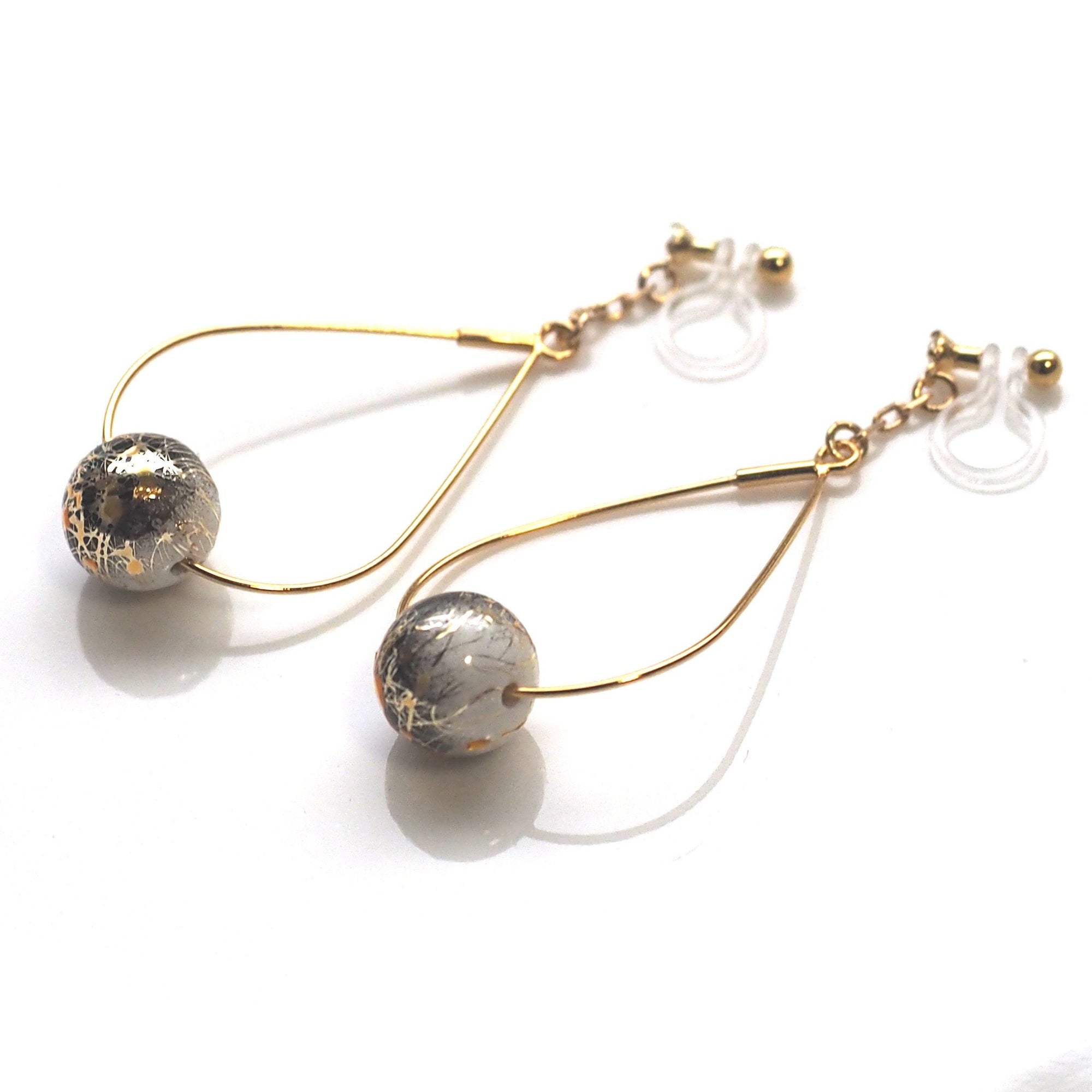 Karakusa invisible clip on earrings - miyabigracejewelry.com