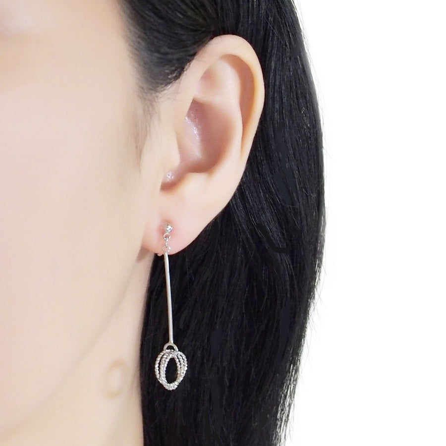 Textured triple hoop clip on earrings ( Silver tone ) - miyabigracejewelry.com