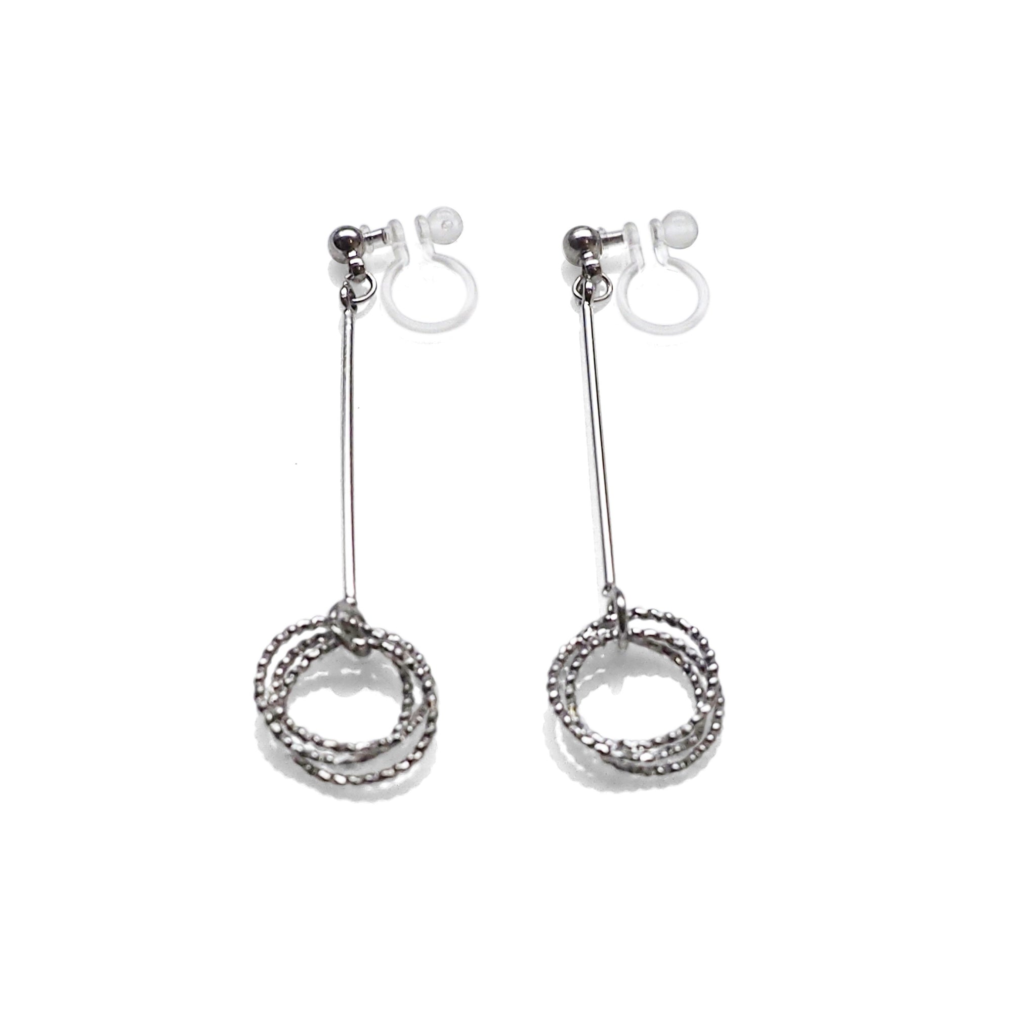 Textured triple hoop clip on earrings ( Silver tone ) - miyabigracejewelry.com