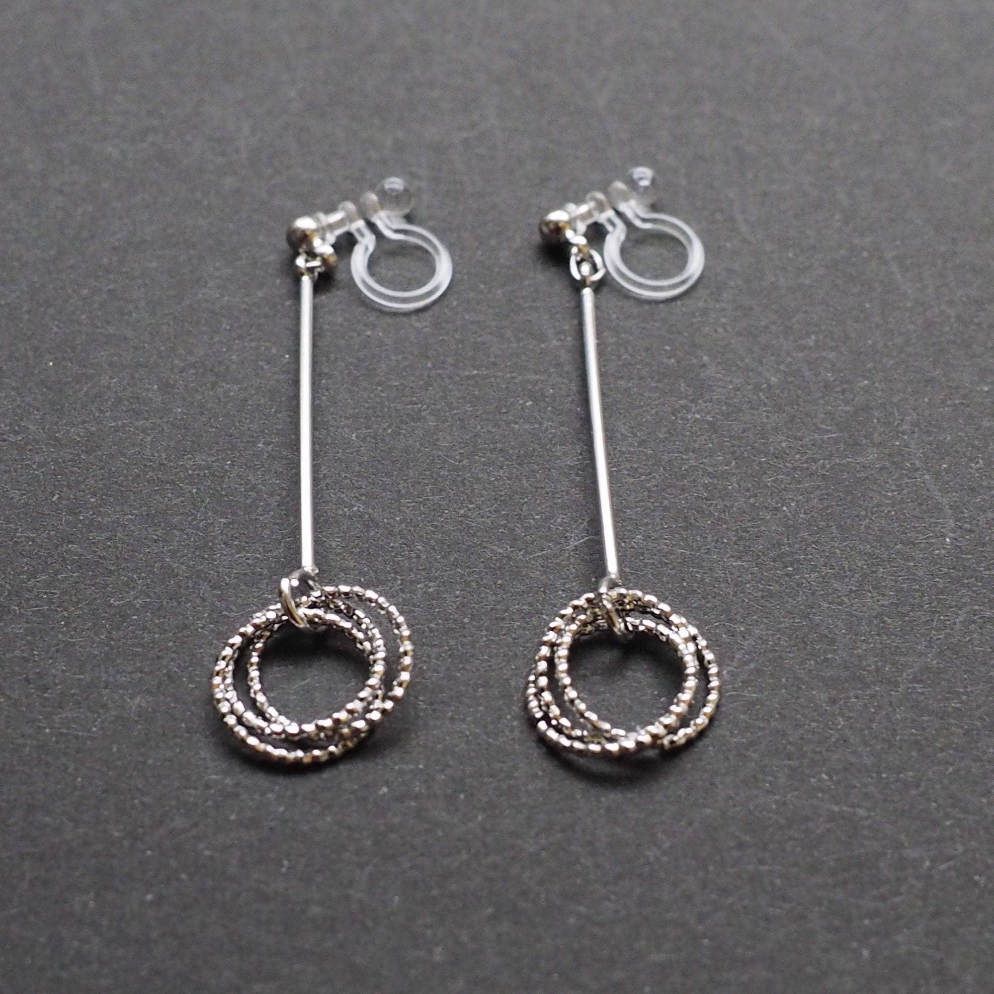 Textured triple hoop clip on earrings ( Silver tone ) - miyabigracejewelry.com