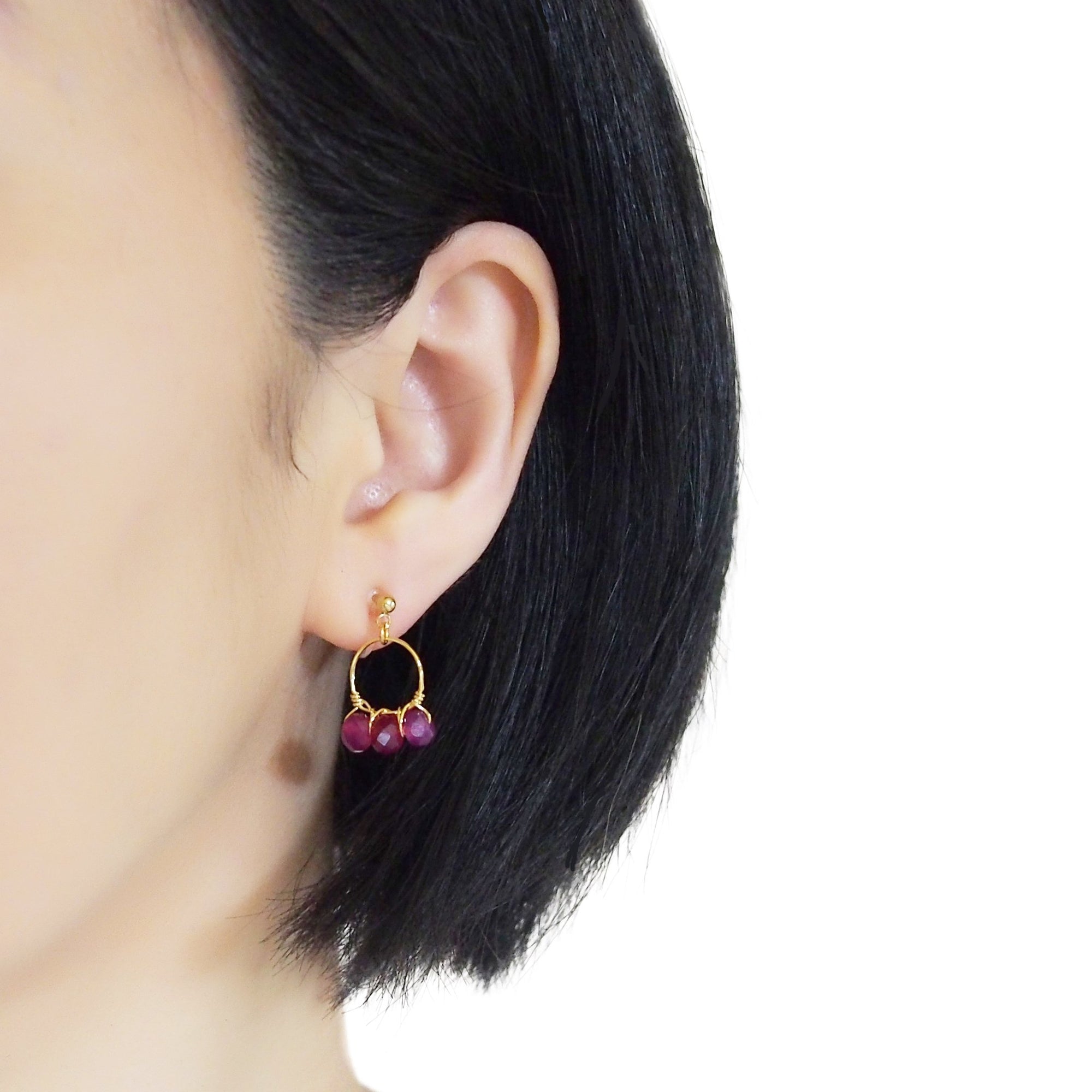 Red Agate Gold Hoop Invisible Clip On Earrings - miyabigracejewelry.com