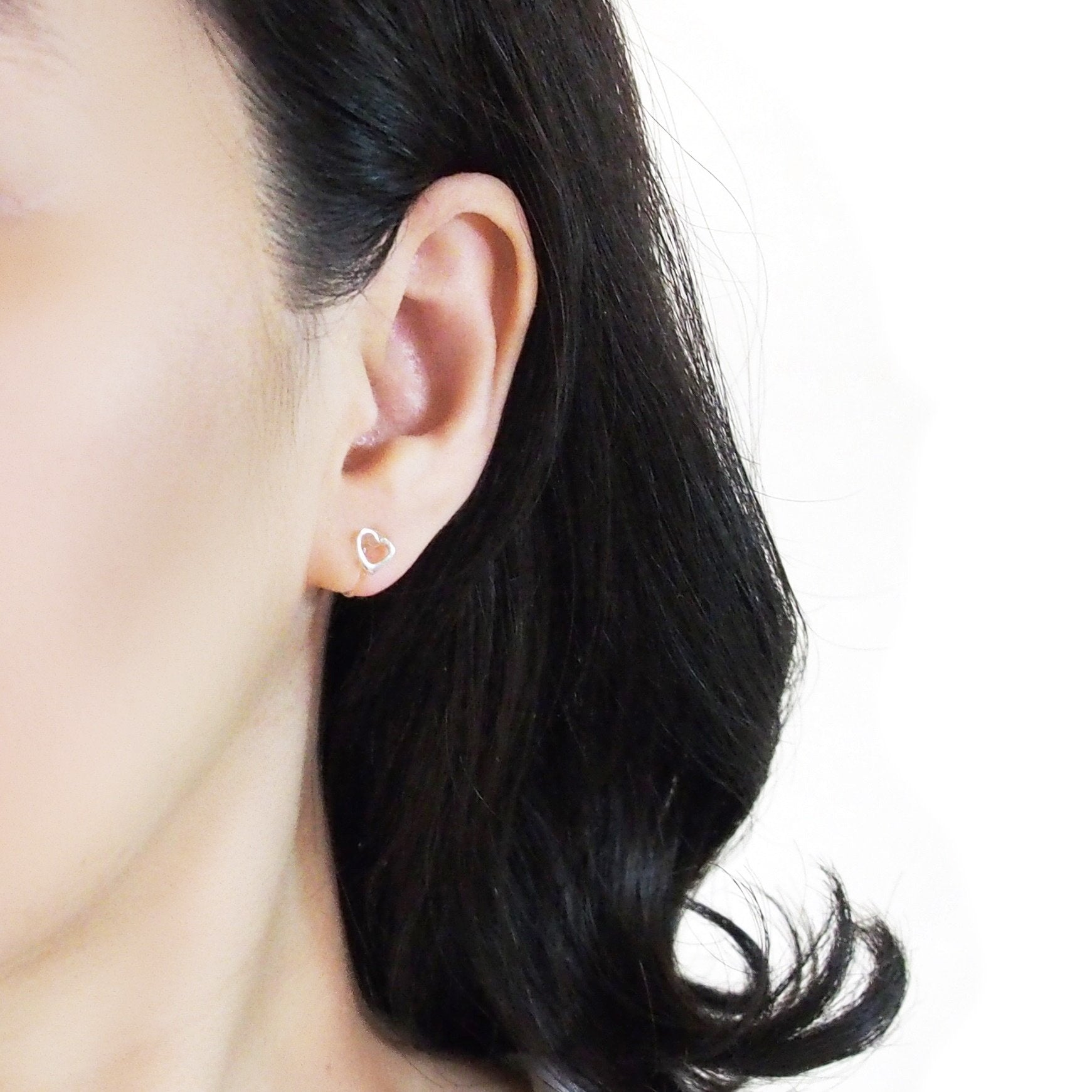 925 Sterling Silver Heart Invisible Clip On Stud Earrings - Miyabi Grace