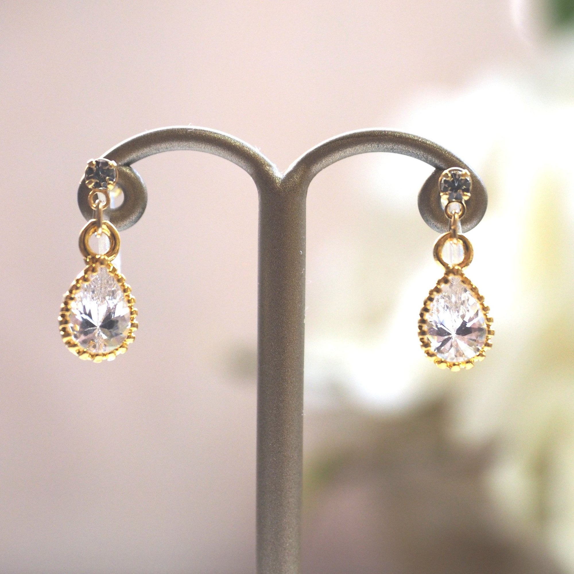 Cubic zirconia invisible clip on earrings - miyabigracejewelry.com