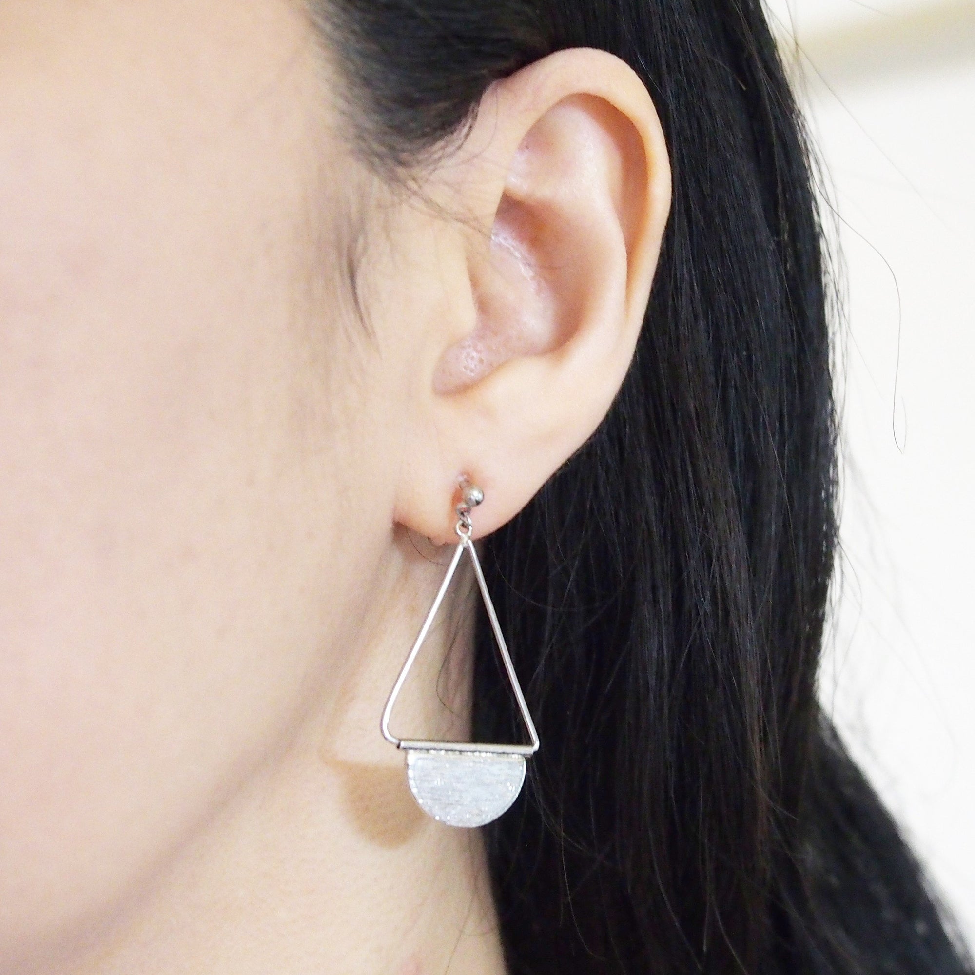 Silver half disc invisible clip on earrings - miyabigracejewelry.com