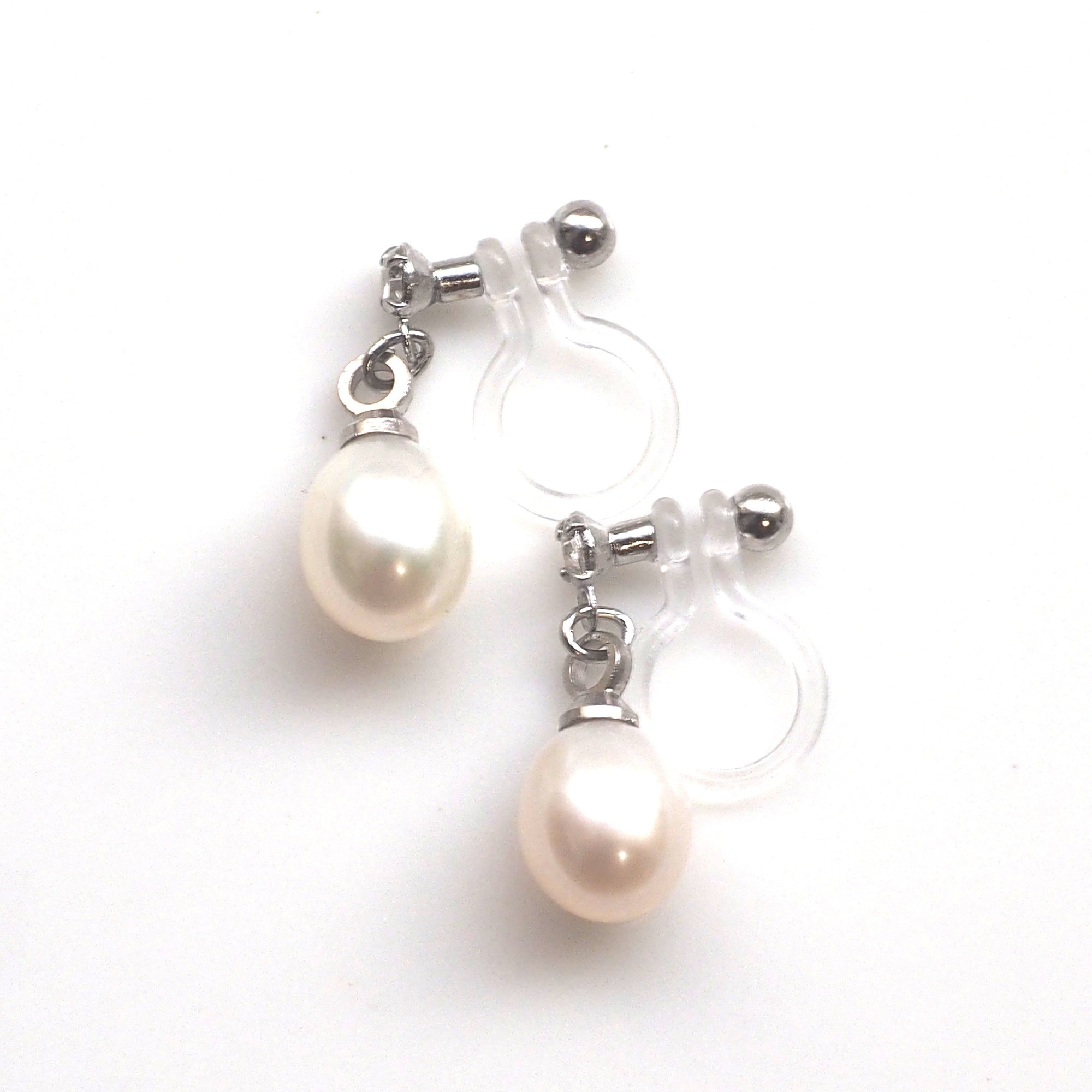 White freshwater pearl invisible clip on earrings - miyabigracejewelry.com