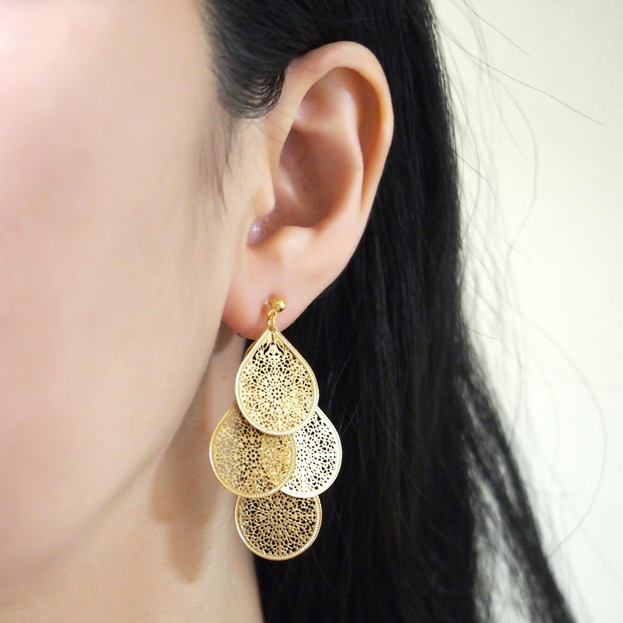 Dangle gold filigree invisible clip on earrings - miyabigracejewelry.com