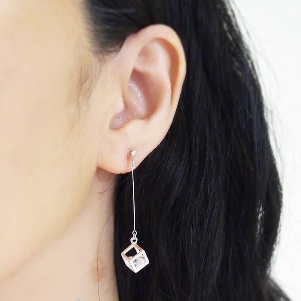 Cubic zirconia crystal in silver cube invisible clip on earrings - miyabigracejewelry.com