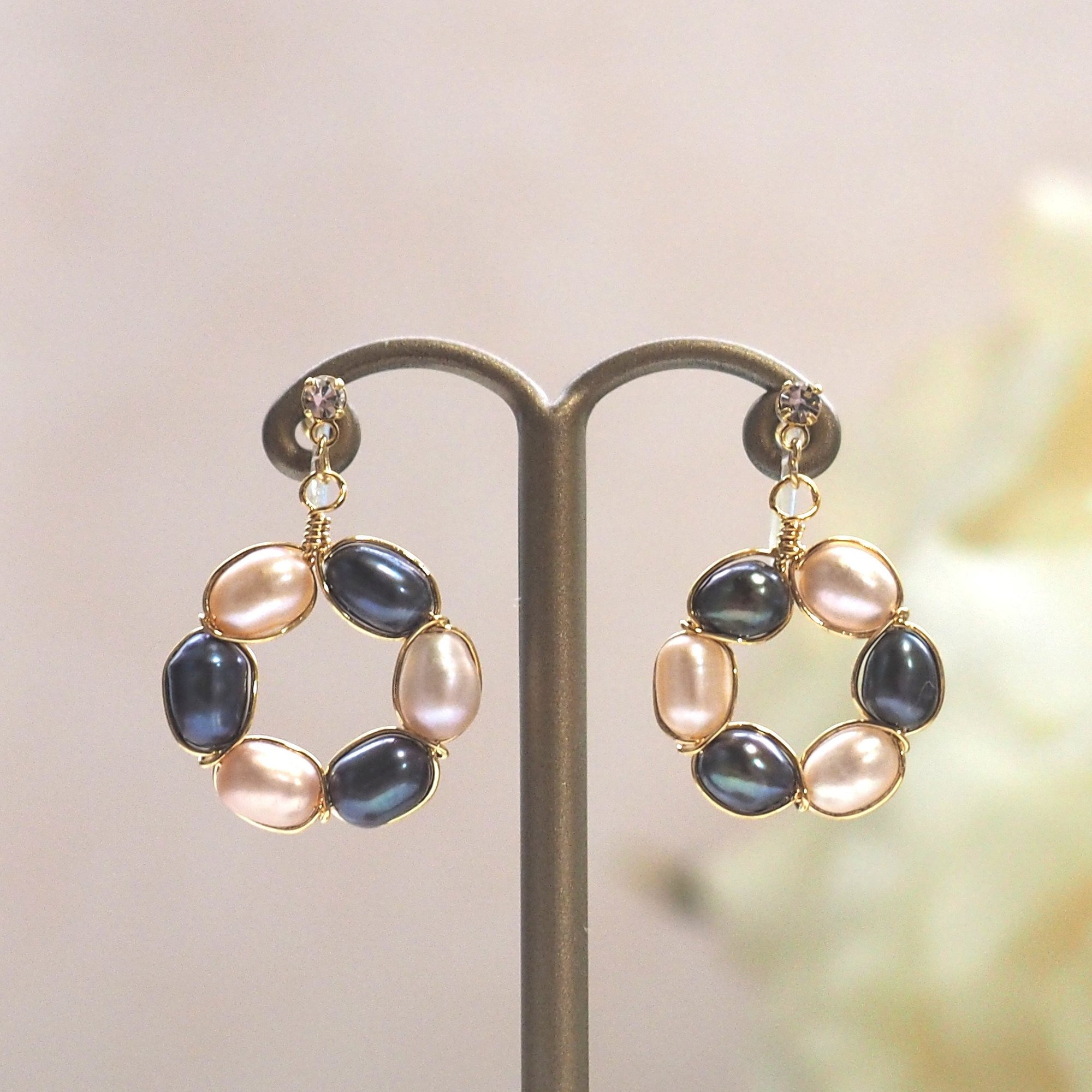 Navy blue and pink freshwater pearl invisible clip on earrings - miyabigracejewelry.com