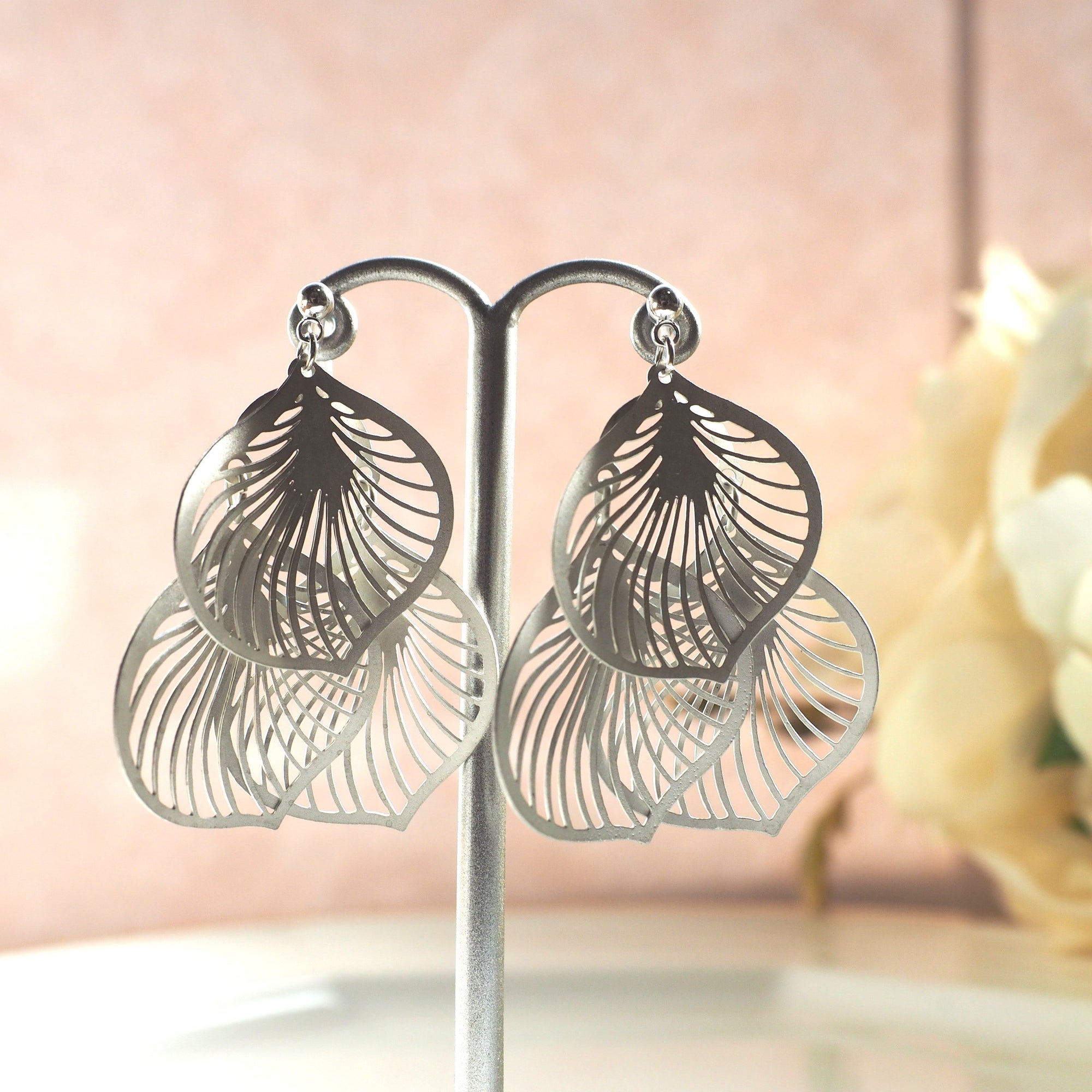 Dangle silver three leaf filigree invisible clip on earrings - miyabigracejewelry.com