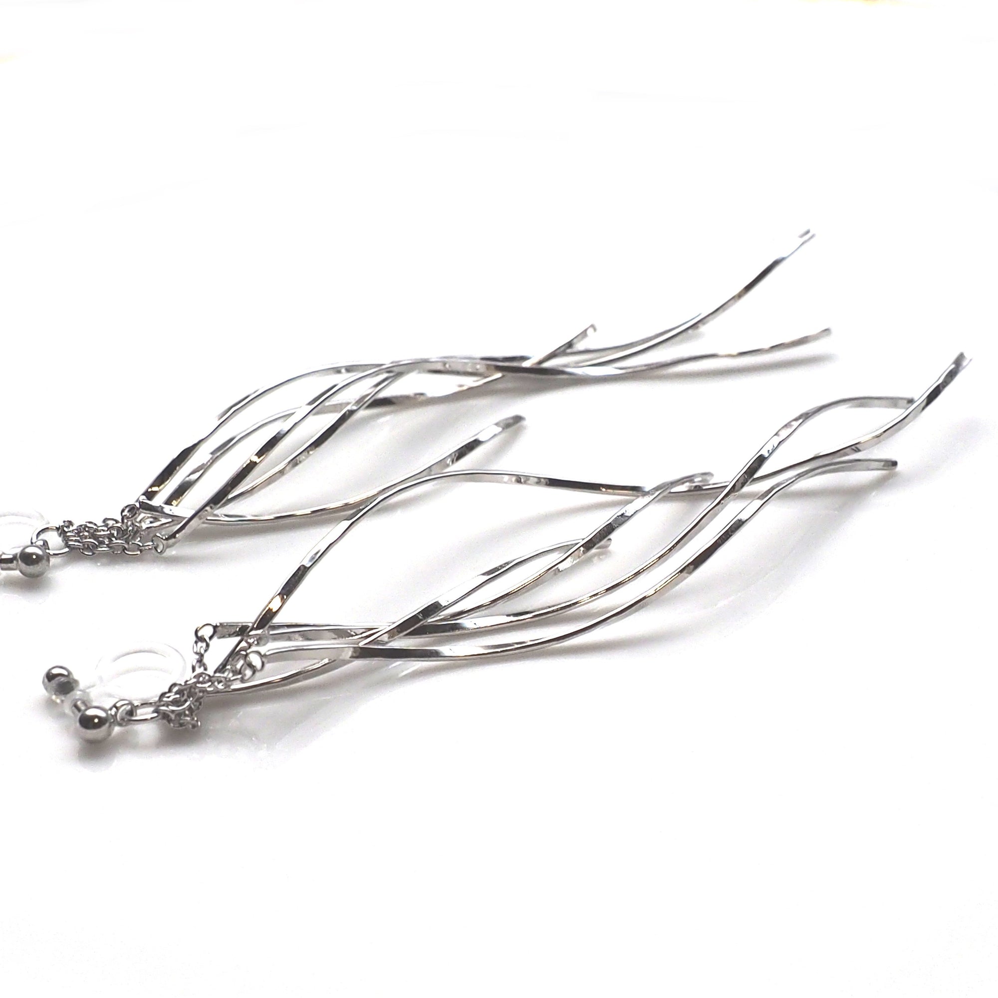 Dangle silver waved bars invisible clip on earrings - miyabigracejewelry.com