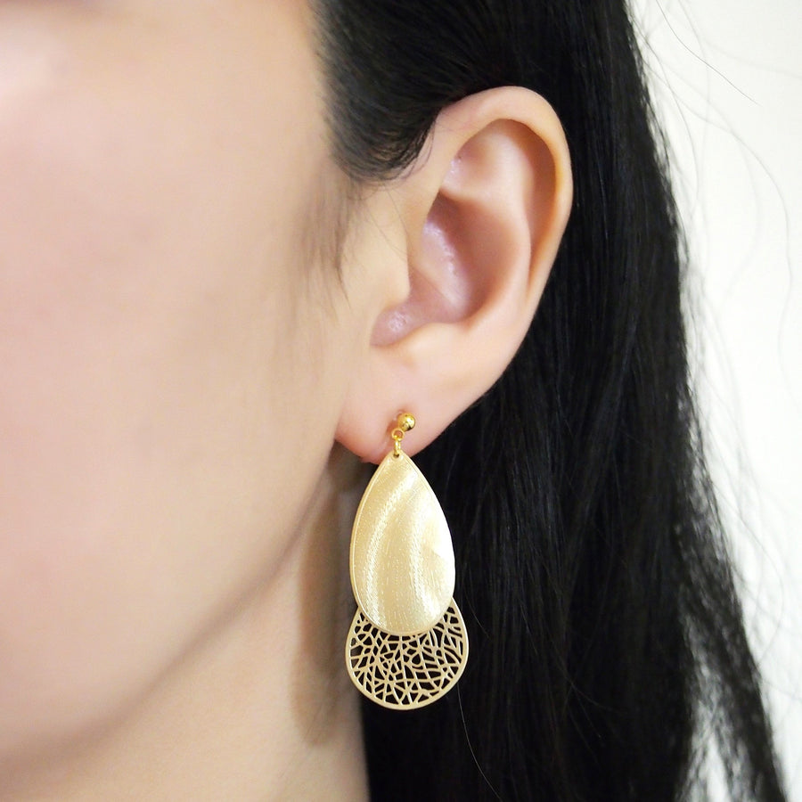 Textured gold metal and teardrop filigree invisible clip on earrings - miyabigracejewelry.com