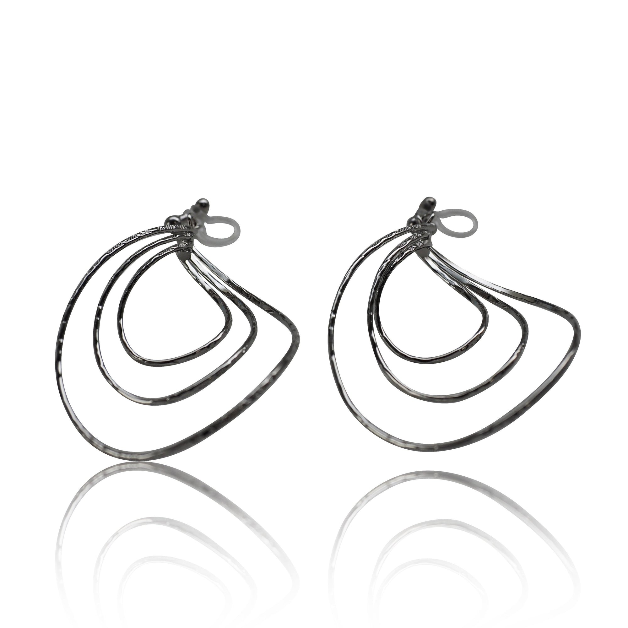 Silver waved hoop invisible clip on earrings - miyabigracejewelry.com