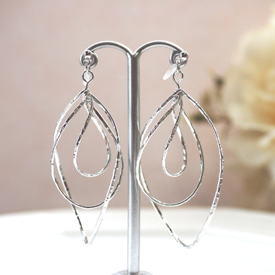 Silver waved hoop invisible clip on earrings - miyabigracejewelry.com