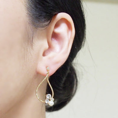 Swarovski crystal and pearl invisible clip on gold hoop earrings - miyabigracejewelry.com