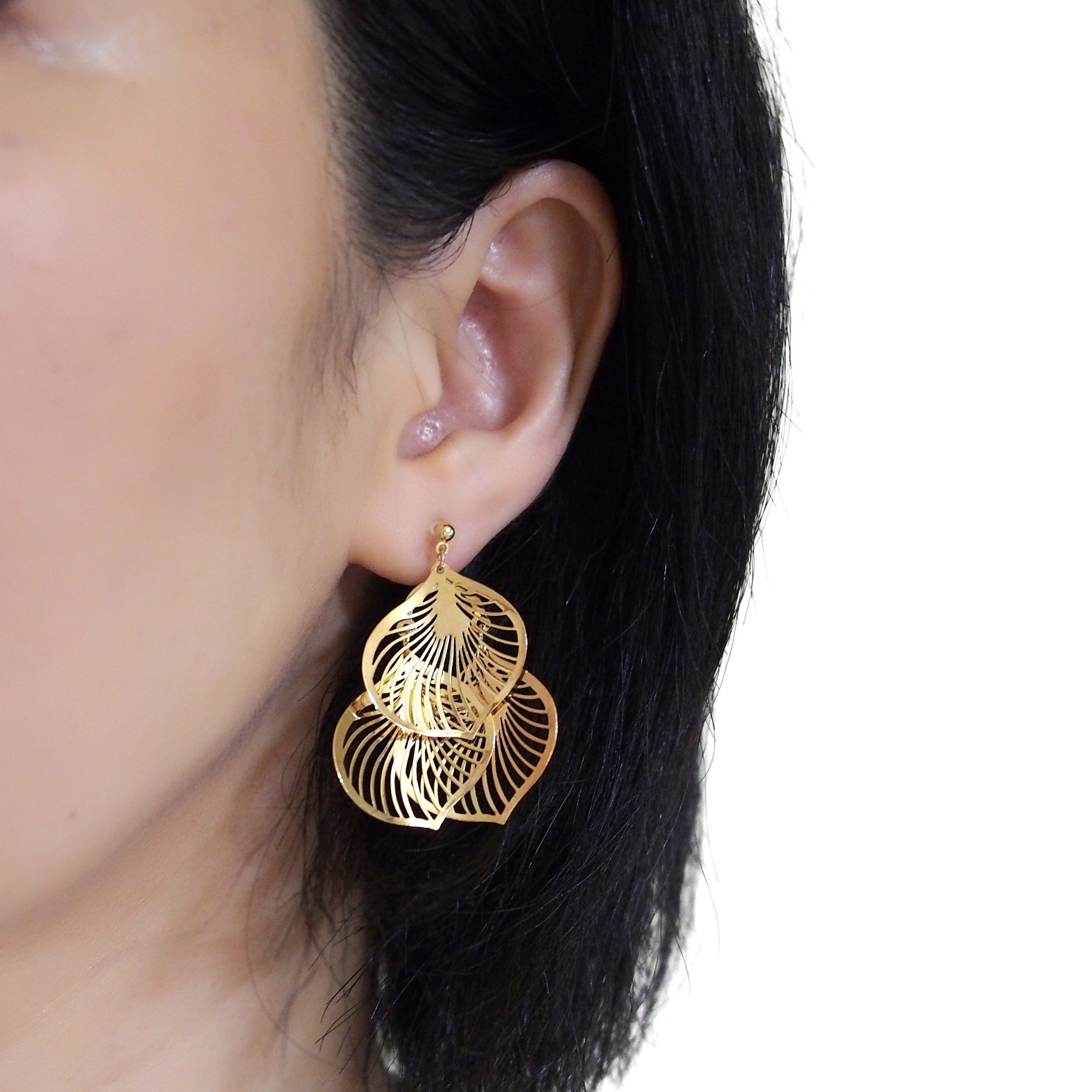 Dangle gold three leaf filigree invisible clip on earrings - miyabigracejewelry.com