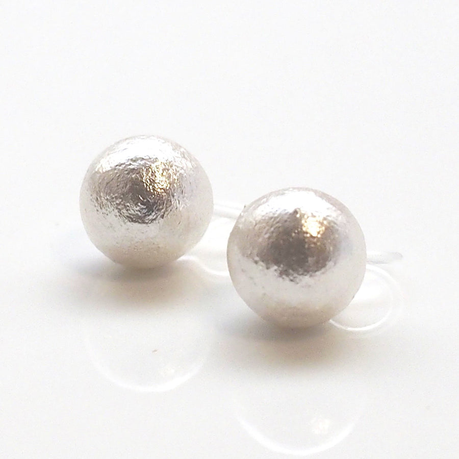 White cotton pearl invisible clip on stud earrings - miyabigracejewelry.com