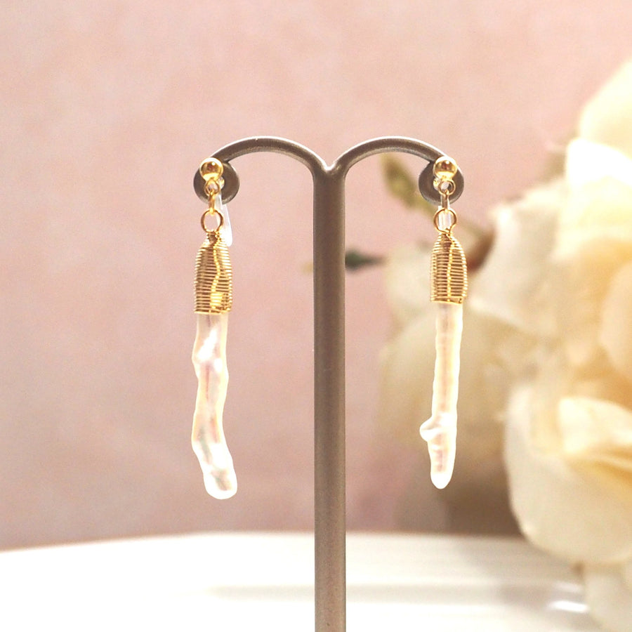 Freshwater pearl bar invisible clip on earrings - miyabigracejewelry.com