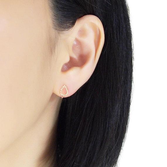 Teardrop Rhinestone Crystal Invisible Clip On Stud Earrings ( Rose gold tone ) - Miyabi Grace