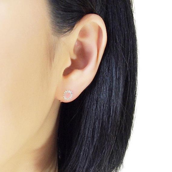 Circle Rhinestone Crystal Invisible Clip On Stud Earrings ( Silver tone ) - Miyabi Grace