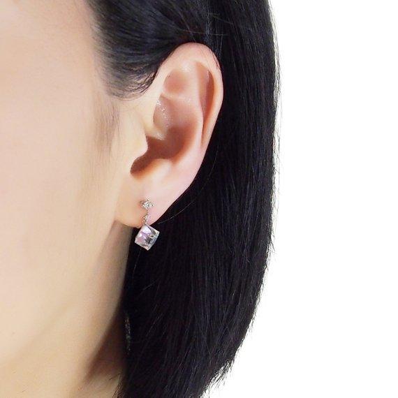 Swarovski Crystal Rhinestone Cube Invisible Clip On Stud Earrings ( Light Purple ) - Miyabi Grace