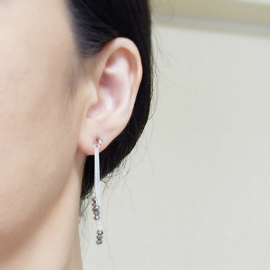 Metallic black beads invisible clip on earrings - miyabigracejewelry.com