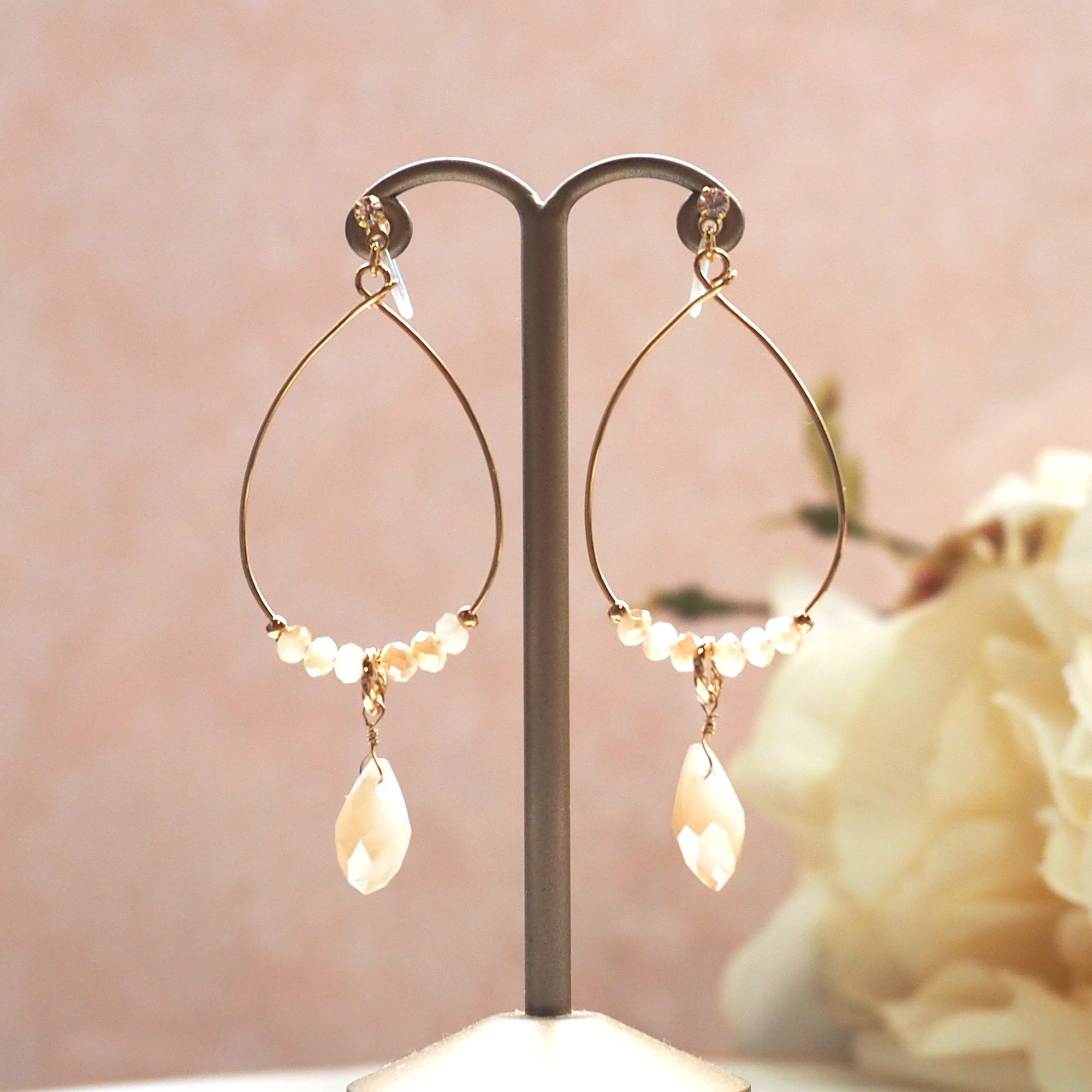 Ivory beads invisible clip on hoop earrings - miyabigracejewelry.com